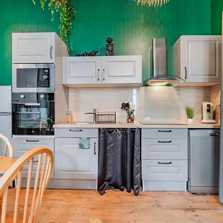 Jungle- Sauna - 4 Pers- Videoprojecteur - Terrasse Apartament